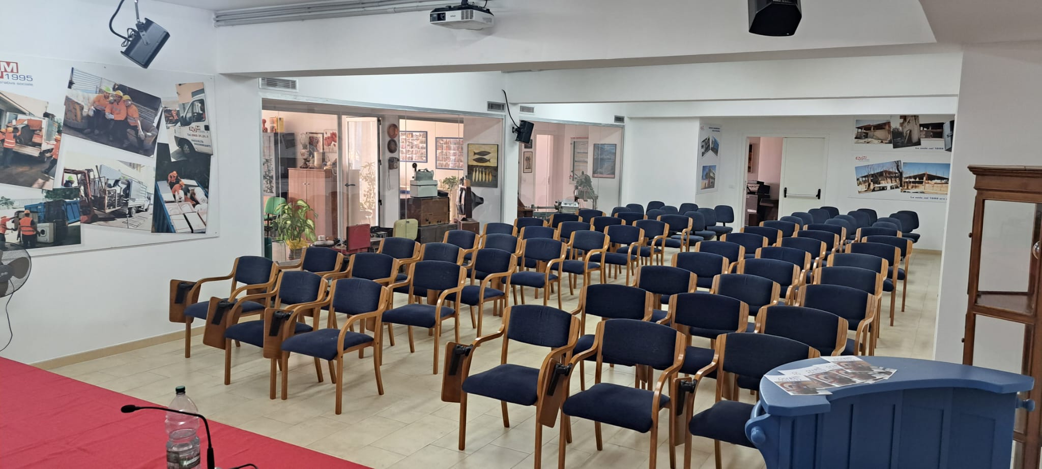 La sala congressi di ROM 1995 – foto 2 di 4